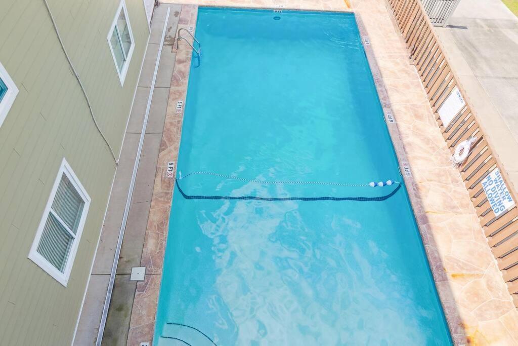 Right Across Beach Pool View Private Balcony By Zen Living Short Term Rental Myrtle Beach Ngoại thất bức ảnh