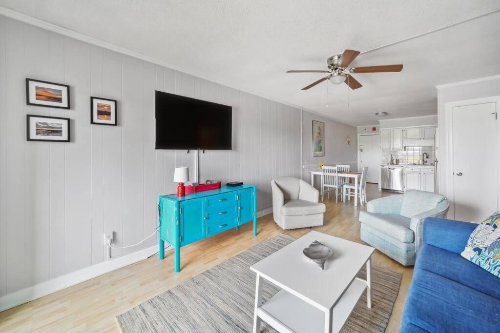 Right Across Beach Pool View Private Balcony By Zen Living Short Term Rental Myrtle Beach Ngoại thất bức ảnh